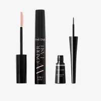 een zwarte tube met een tube vloeistof en een tube eyeliner