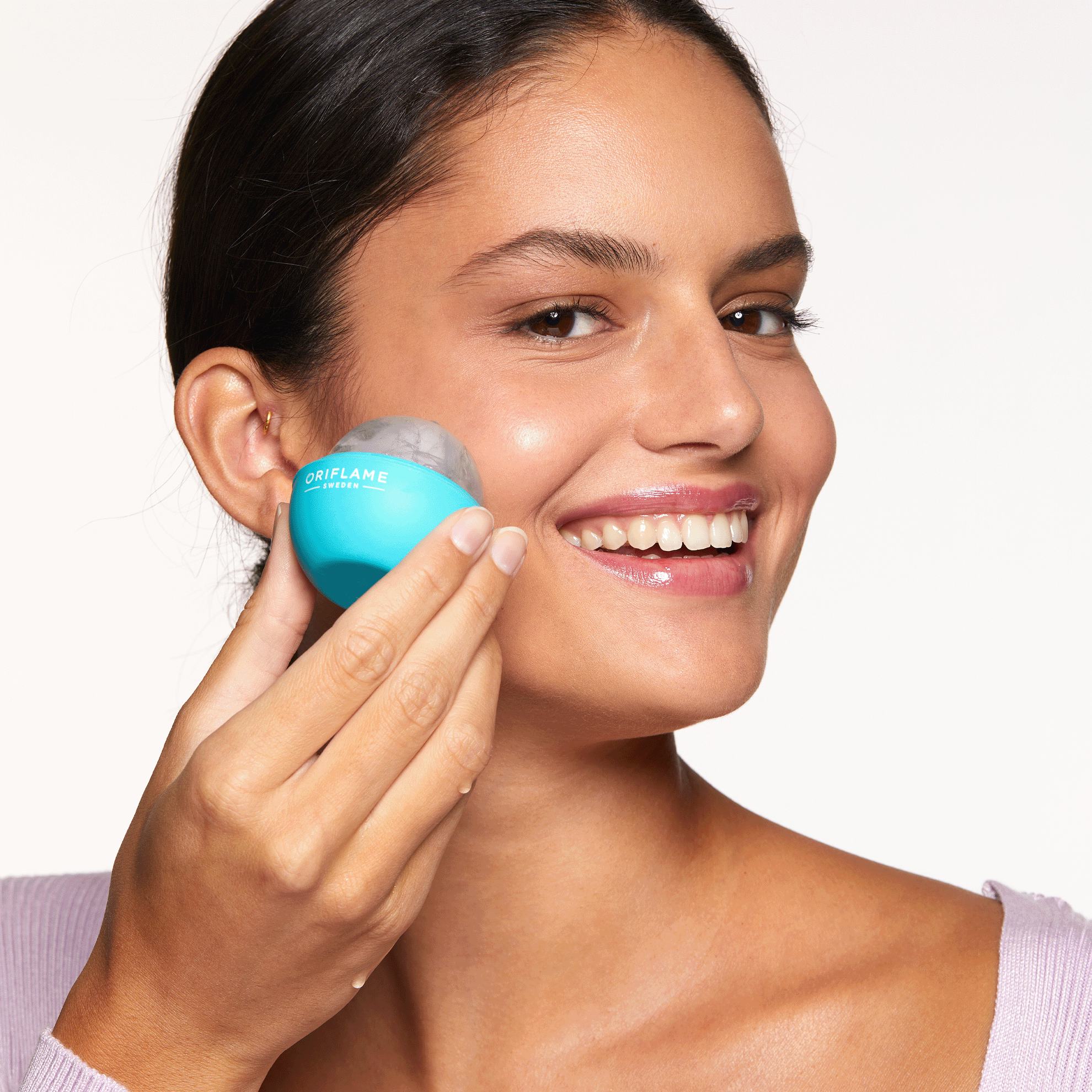 https://media-cdn.oriflame.com/productImage?externalMediaId=product-management-media%2fProducts%2f46407%2f46407_2.png&id=16916010&version=2