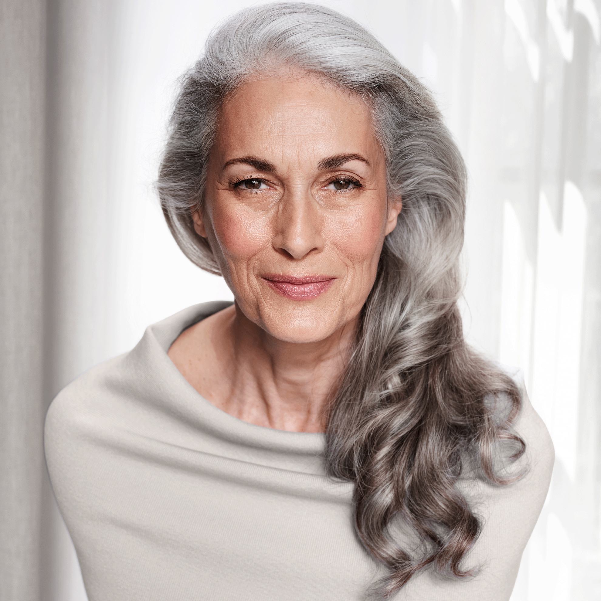 https://media-cdn.oriflame.com/productImage?externalMediaId=product-management-media%2fProducts%2f46624%2f46624_8.png&id=19872508&version=2