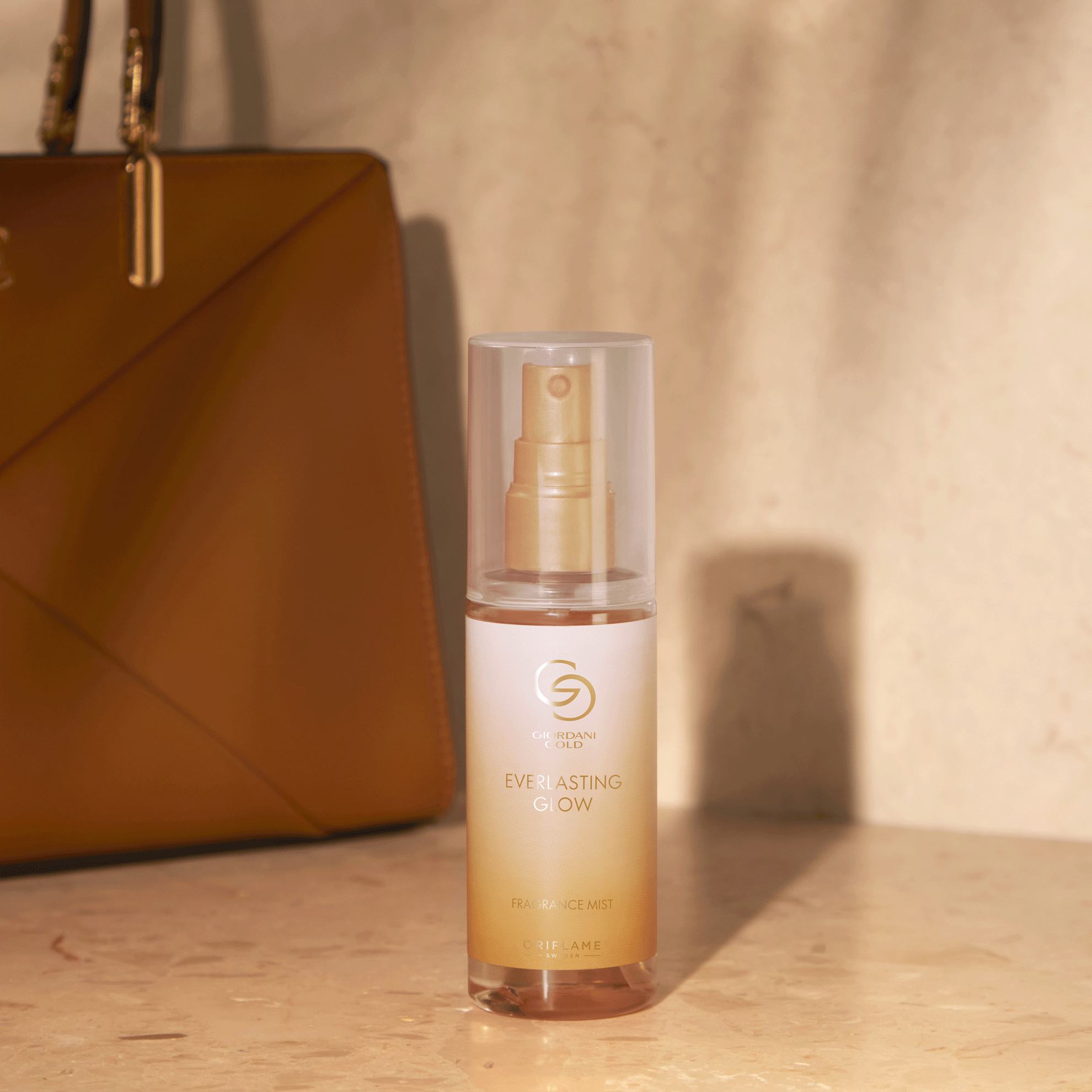 https://media-cdn.oriflame.com/productImage?externalMediaId=product-management-media%2fProducts%2f46807%2f46807_3.png&id=20050337&version=1