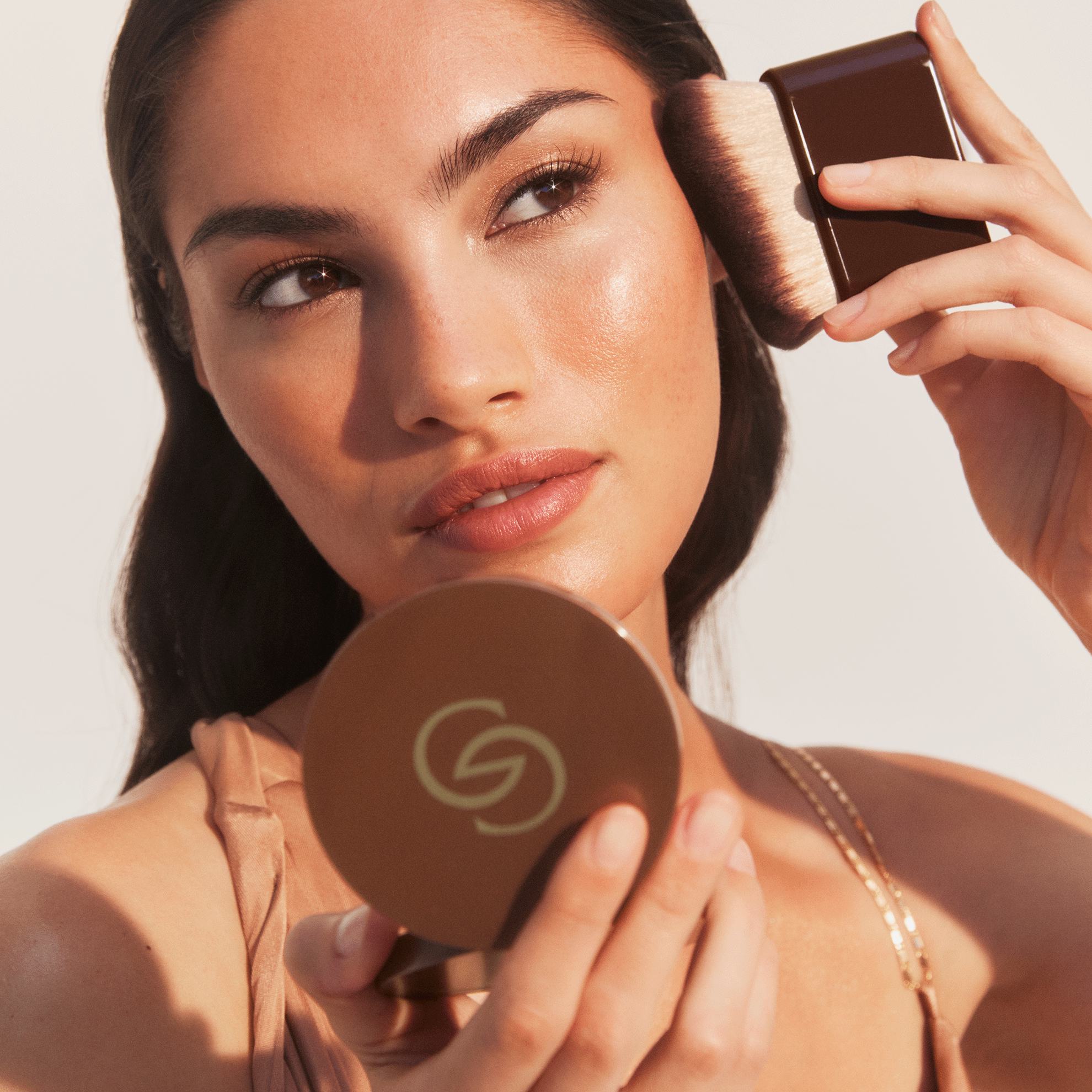 https://media-cdn.oriflame.com/productImage?externalMediaId=product-management-media%2fProducts%2f46935%2fRU%2f46935_7.png&id=20507721&version=1