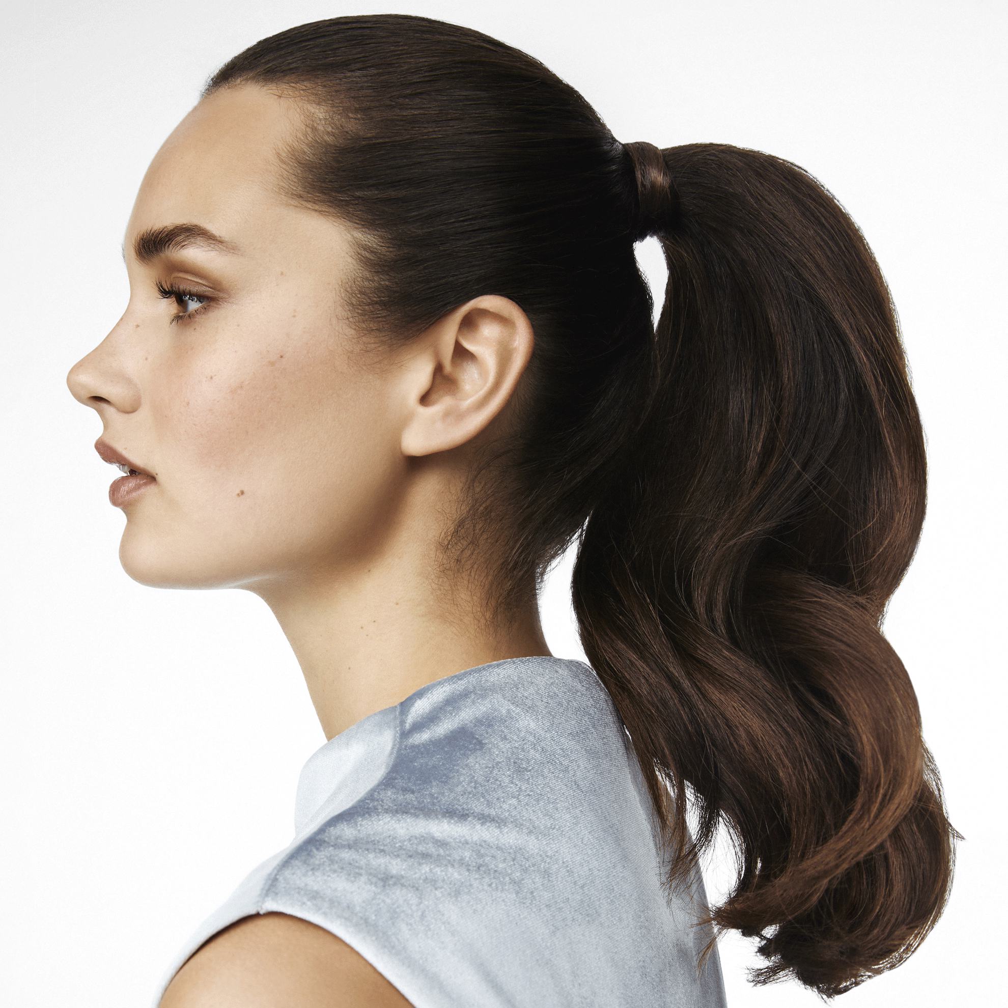 https://media-cdn.oriflame.com/productImage?externalMediaId=product-management-media%2fProducts%2f46984%2f46984_10.png&id=20204659&version=2