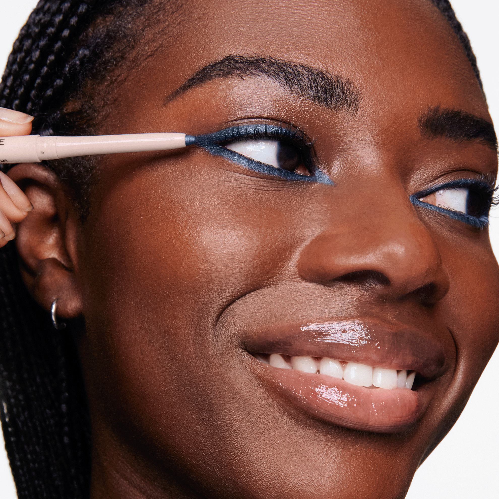 https://media-cdn.oriflame.com/productImage?externalMediaId=product-management-media%2fProducts%2f47706%2f47706_4.png&id=20324598&version=2