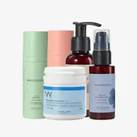 un grupo de frascos de cosméticos