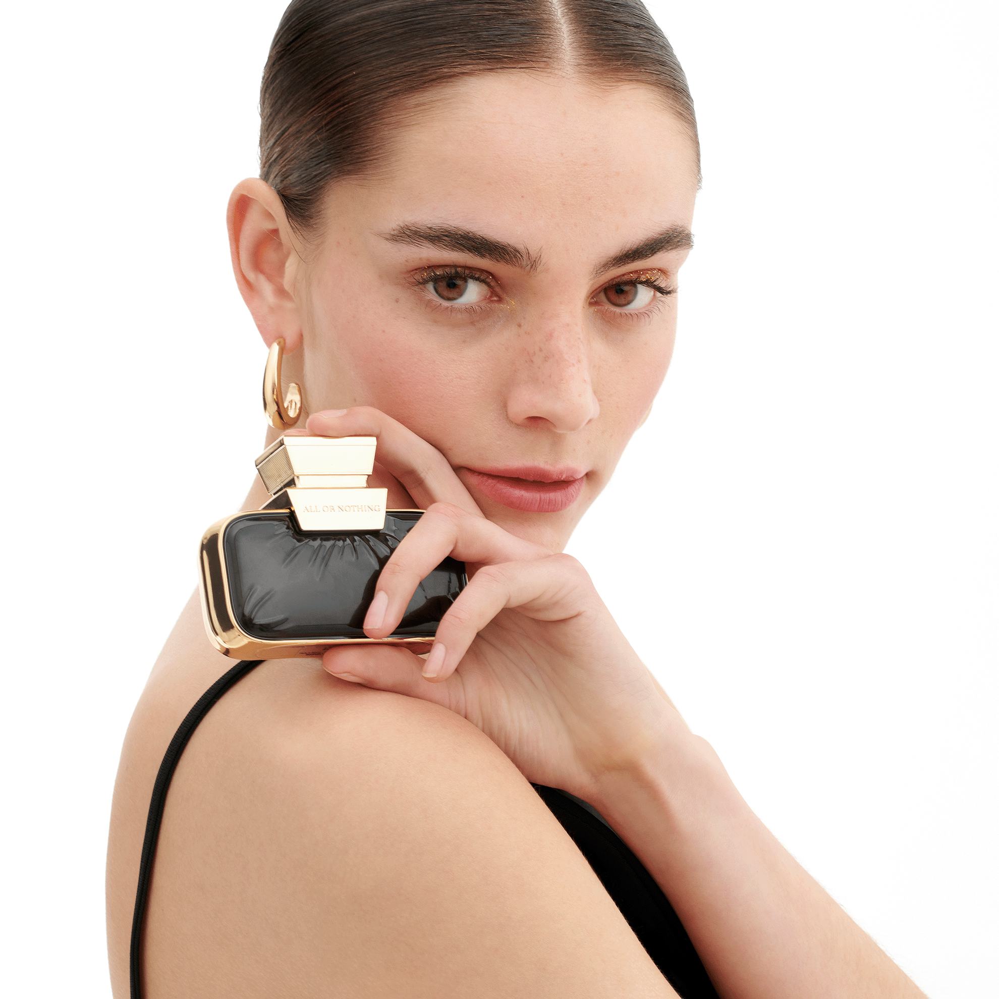 https://media-cdn.oriflame.com/productImage?externalMediaId=product-management-media%2fProducts%2f547173%2f547173_5.png&id=20076281&version=1
