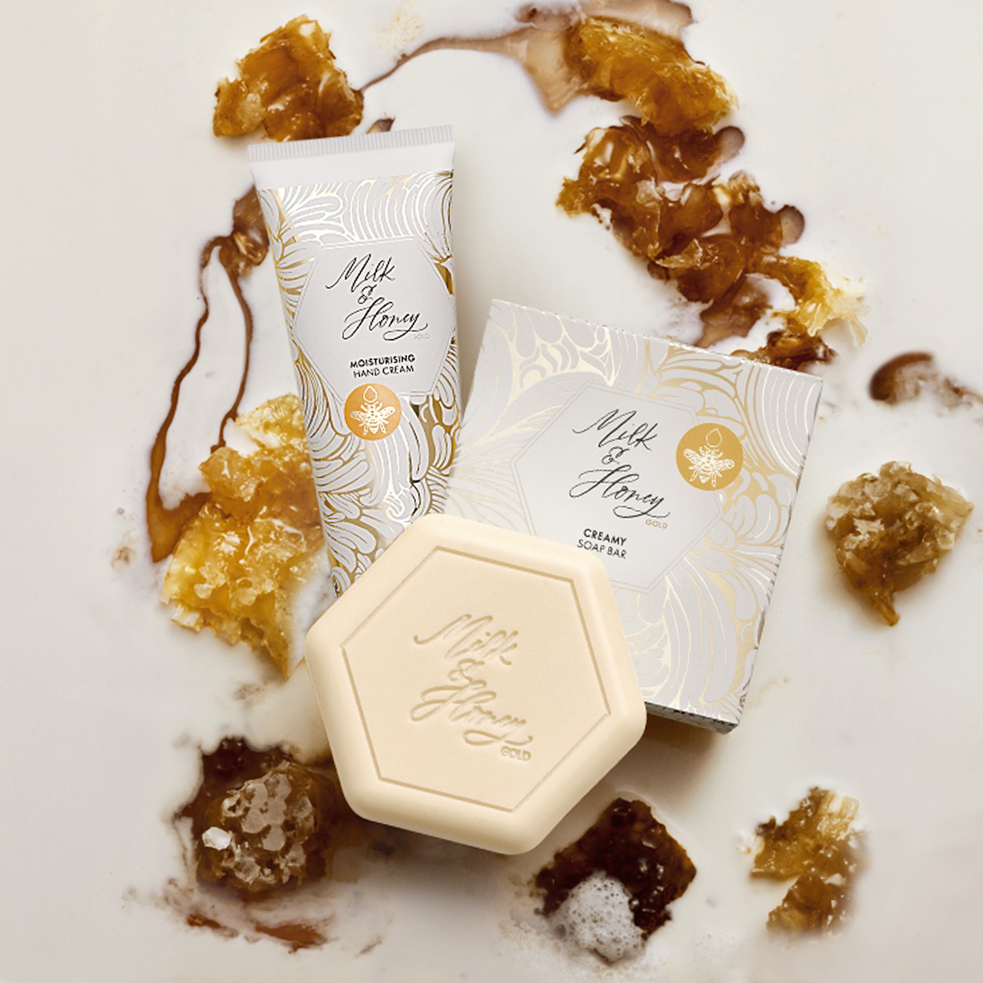 https://media-cdn.oriflame.com/productImage?externalMediaId=product-management-media%2fProducts%2f547204%2f547204_2.png&id=20260748&version=1