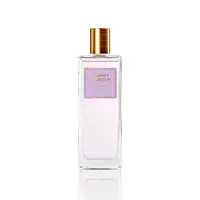 un frasco de perfume