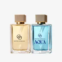 un par de frascos de perfume