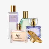 un grupo de frascos de perfume