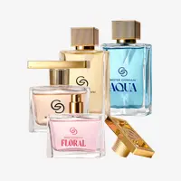 un grupo de frascos de perfume