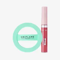 un aceite labial y un tubo