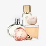 un grupo de frascos de perfume