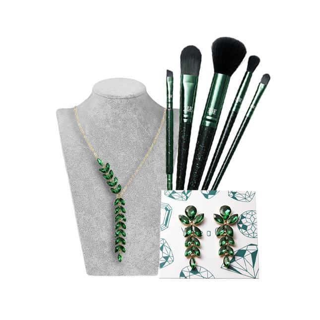 https://media-cdn.oriflame.com/productImage?externalMediaId=product-management-media%2fProducts%2f819732%2f819732_1.png&id=20381970&version=1