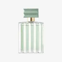 un frasco de perfume