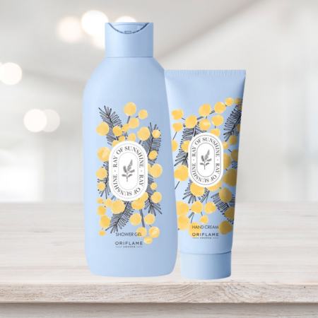 fľaša šampónu a tuba krému