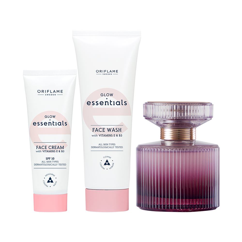 un ensemble de flacons de cosmétiques