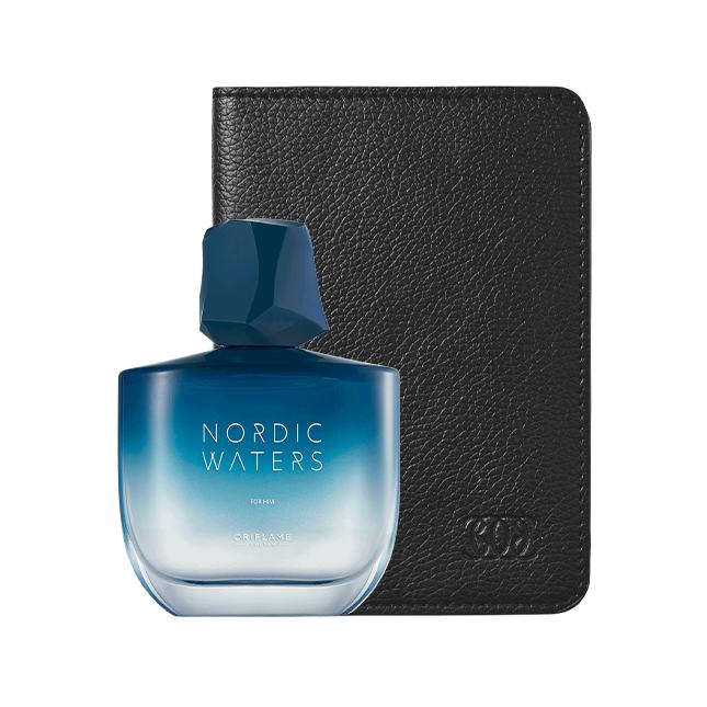 un frasco de perfume junto a un estuche de cuero