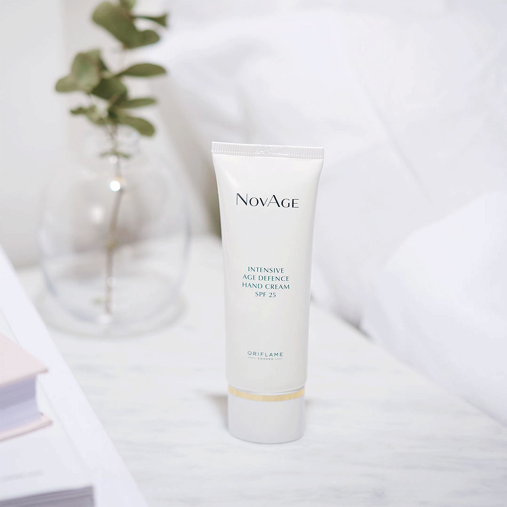 https://media-cdn.oriflame.com/productImage?externalMediaId=product-management-media%2fProducts%2f35073%2fUZ%2f35073_4.png&MediaId=14469650&Version=1