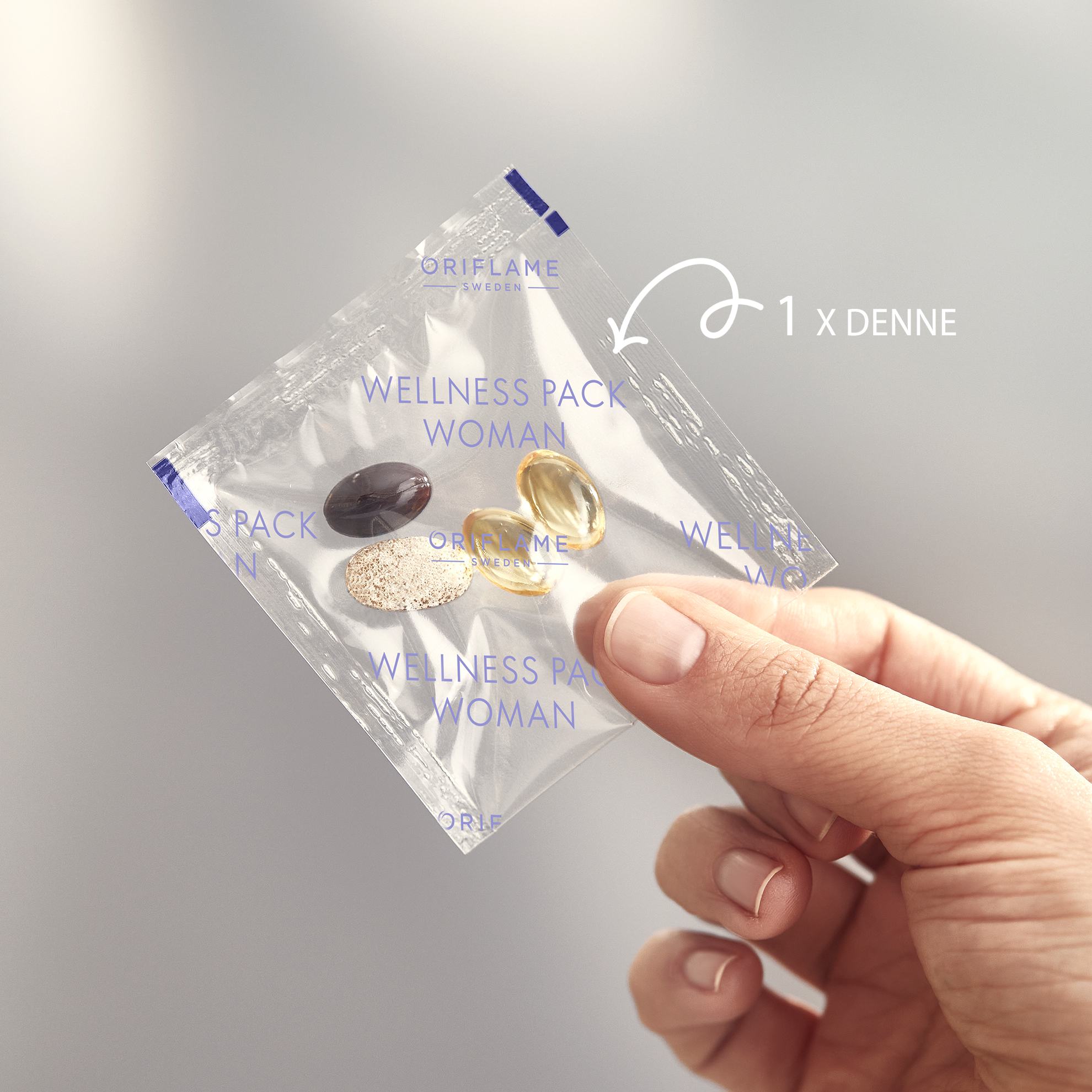 ruka držiaca balenie tabliet