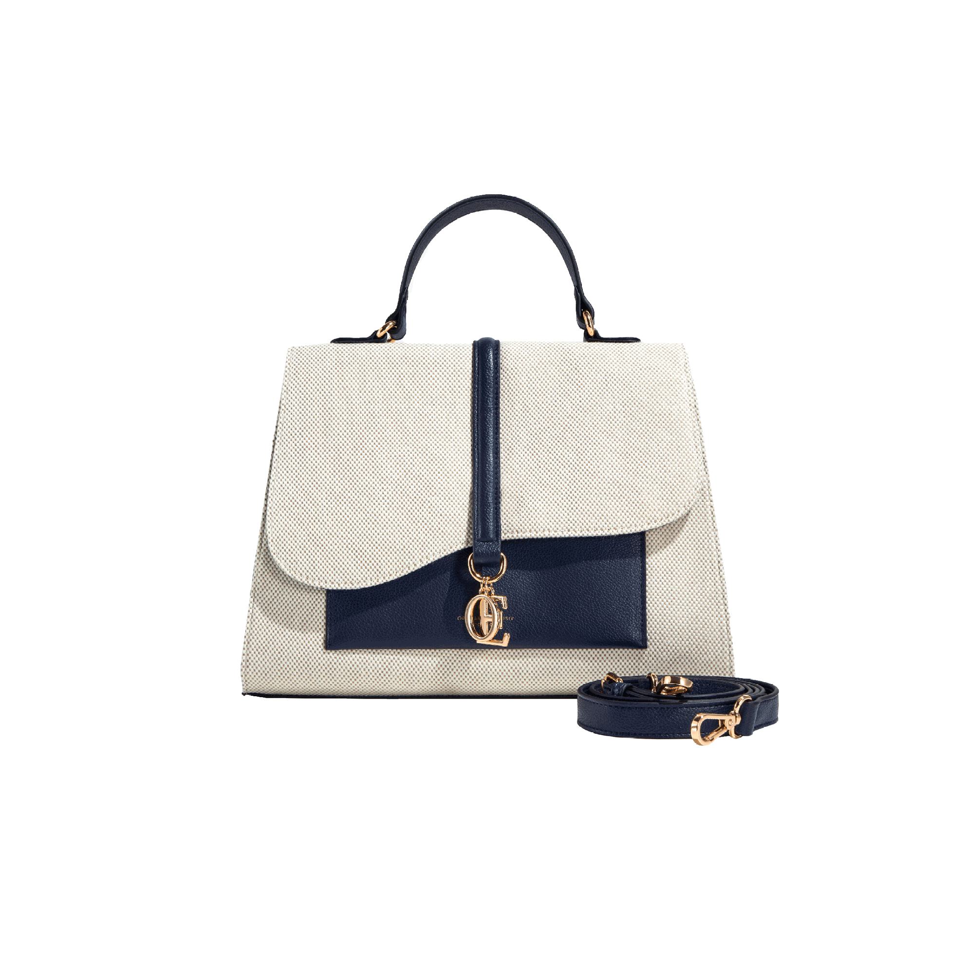 Un bolso azul y blanco.