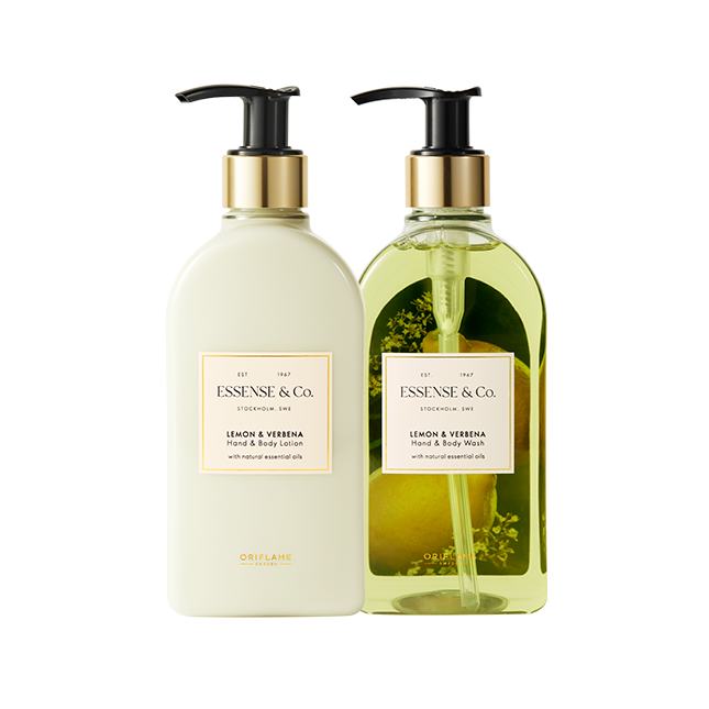 un par de botellas de jabón líquido