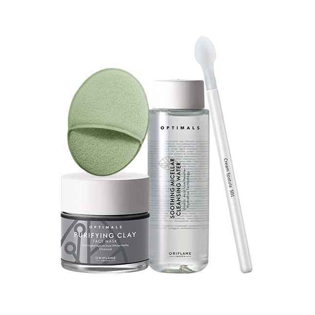 un grupo de productos faciales
